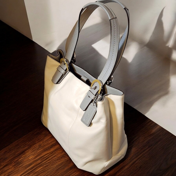 Coach Soho collection North South tote bag NWOT - Picture 15 of 16